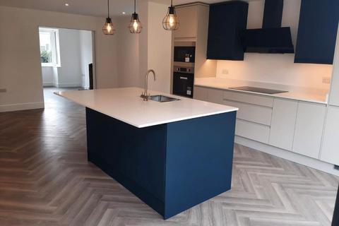 3 bedroom house for sale, The Crescent, Abbots Langley