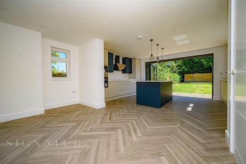 undefined, The Crescent, Abbots Langley
