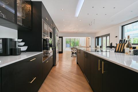 5 bedroom detached house for sale, Avon Avenue, Ringwood, St Ives, BH24