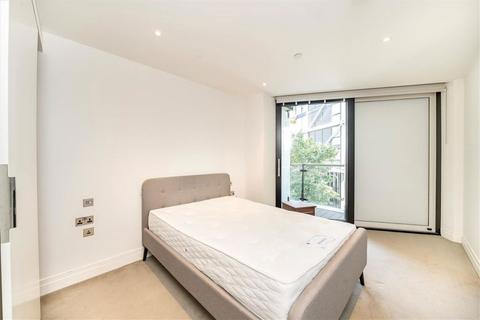 2 bedroom flat for sale, Riverlight Quay, London SW11