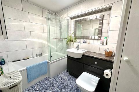 4 bedroom bungalow for sale, Oaks Drive, St. Leonards, Ringwood, Dorset, BH24