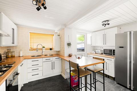 26 Mead Road, Folkestone, CT19 5QY