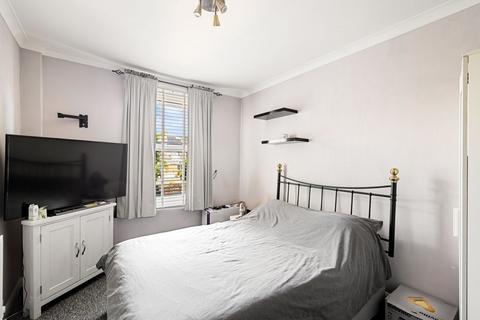 26 Mead Road, Folkestone, CT19 5QY