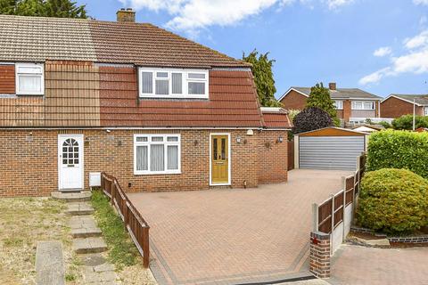 12 Aveling Close, Hoo, Rochester, ME3 9BZ