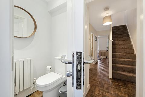 2 Bakers Close, Comberton, Cambridge, CB23 7DJ