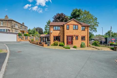 4 bedroom detached house for sale, Headlands Road, Liversedge, West Yorkshire, WF15