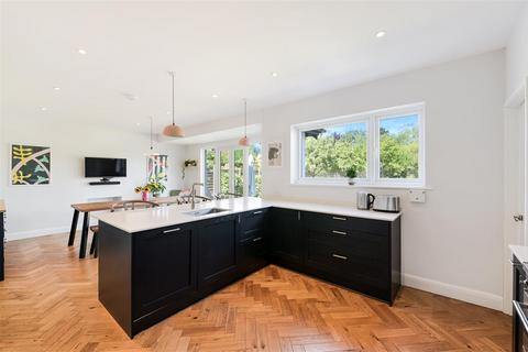 4 bedroom detached house for sale, West Hill Avenue, Epsom