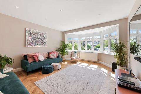 4 bedroom detached house for sale, West Hill Avenue, Epsom