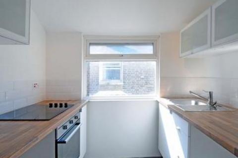 2 bedroom maisonette for sale, Cheltenham Road, London, SE15