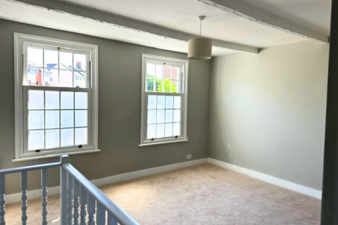 2 bedroom maisonette for sale, Cheltenham Road, London, SE15