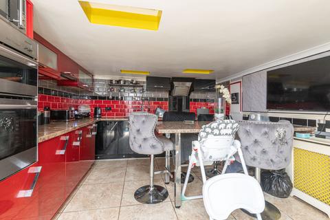 3 bedroom terraced house for sale, Blackhouse Road , Huddersfield HD2