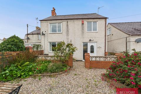 Oak Road, Ponciau, LL14