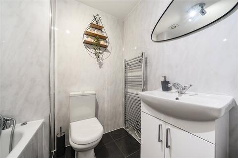 5 bedroom link detached house for sale, Troydale Park, Pudsey, West Yorkshire