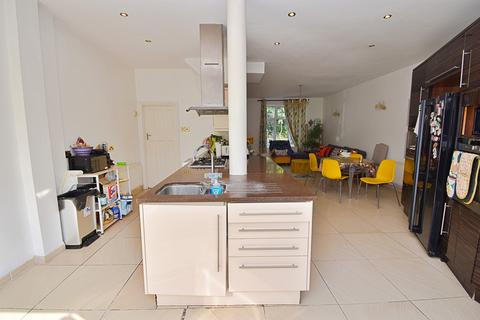 undefined, Forest Drive, Woodford Green, Essex. IG8 9NG