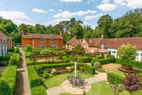 2 bedroom retirement property for sale, Whiteley Village, Walton On Thames KT12