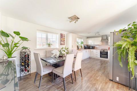 4 bedroom detached house for sale, Swallow Drive, Wymondham