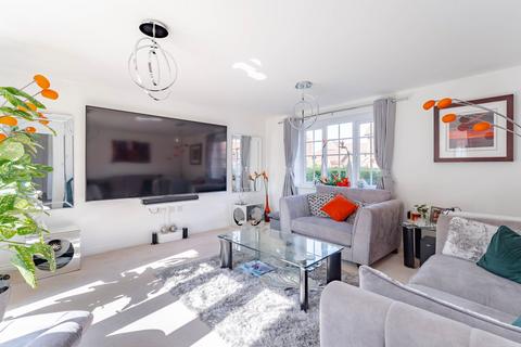 4 bedroom detached house for sale, Swallow Drive, Wymondham