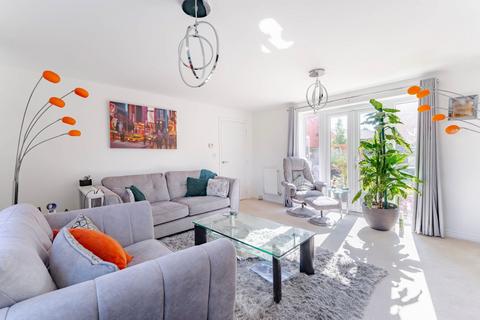 4 bedroom detached house for sale, Swallow Drive, Wymondham