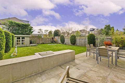 4 bedroom semi-detached house to rent, Nightingale Lane, London, SW12