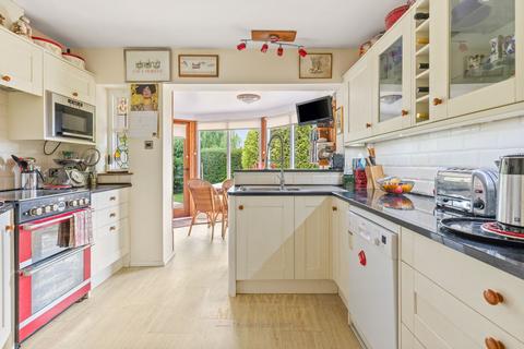 29 Park Crescent, Forest Row, RH18 5ED