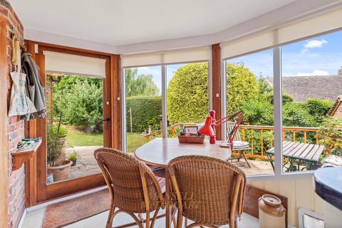 29 Park Crescent, Forest Row, RH18 5ED