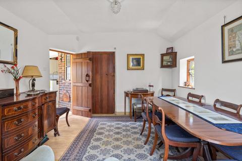 29 Park Crescent, Forest Row, RH18 5ED