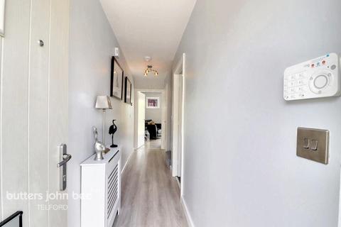3 bedroom end of terrace house for sale, Kyrle Close, Telford