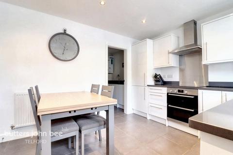 3 bedroom end of terrace house for sale, Kyrle Close, Telford