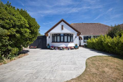 2 bedroom bungalow for sale, Salts Drive, Broadstairs, CT10