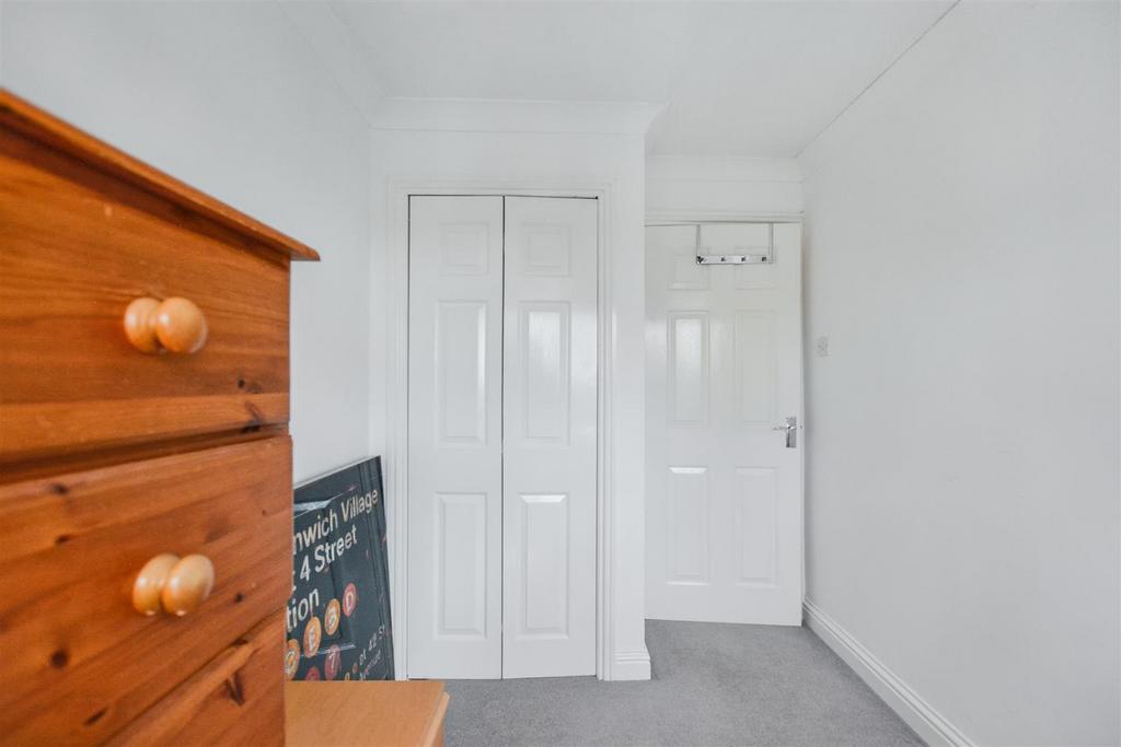 Bedroom 4 2.jpeg