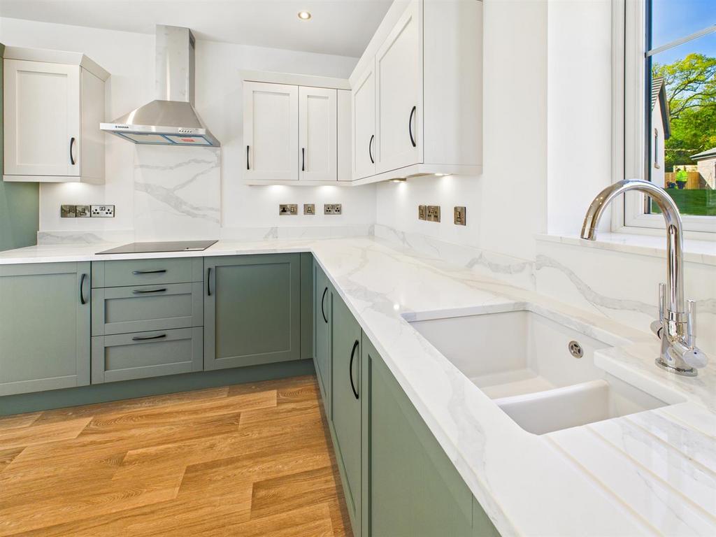 CAM01713 G0-PR0095-STILL003.jpg