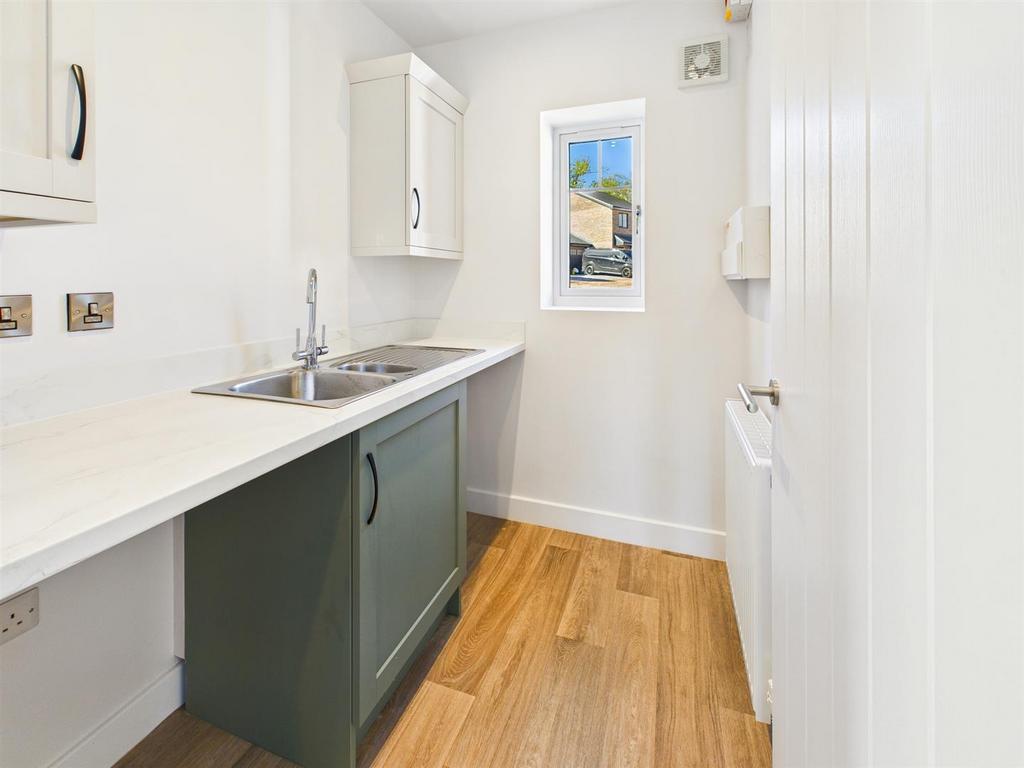 CAM01713 G0-PR0095-STILL007.jpg