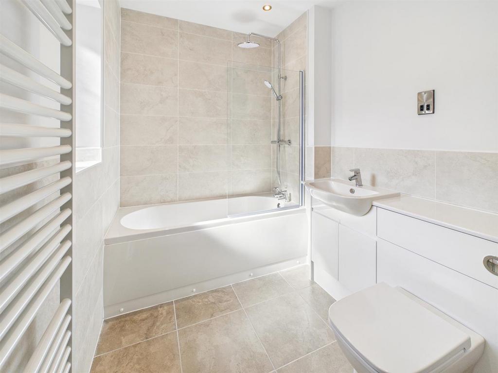 CAM01713 G0-PR0095-STILL010.jpg