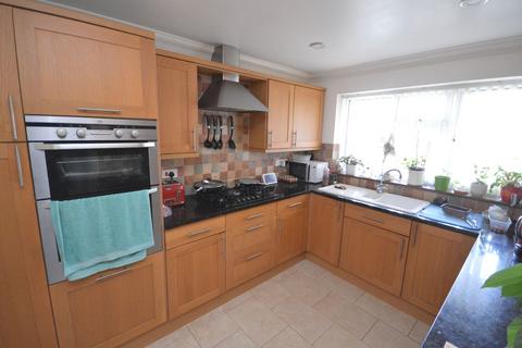 2 bedroom house share to rent, Miller Close, Collier Row, Romford