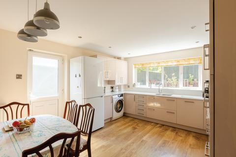 63 Simmonds View, Stoke Gifford, Bristol, BS34 8HQ