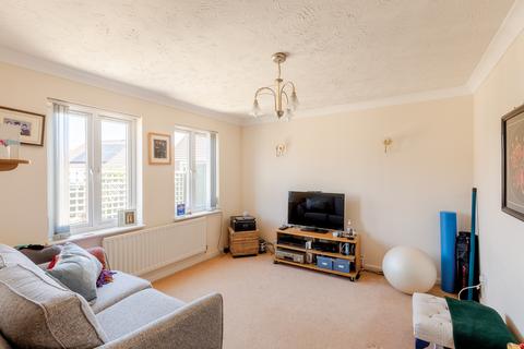 63 Simmonds View, Stoke Gifford, Bristol, BS34 8HQ