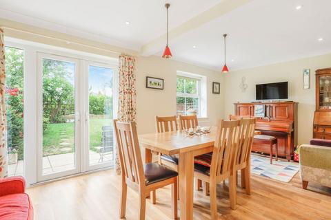 8 Avon Fields, Ettington, Stratford-upon-avon, CV37 7SW