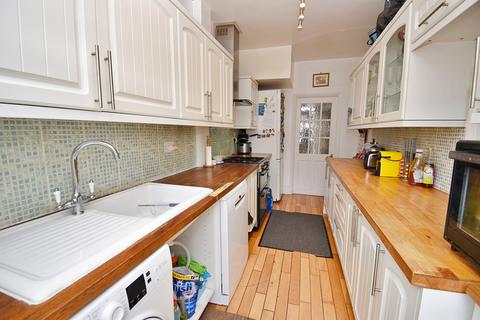 26 Bourne Gardens, London, E4 9DX