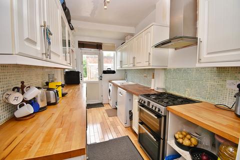 26 Bourne Gardens, London, E4 9DX