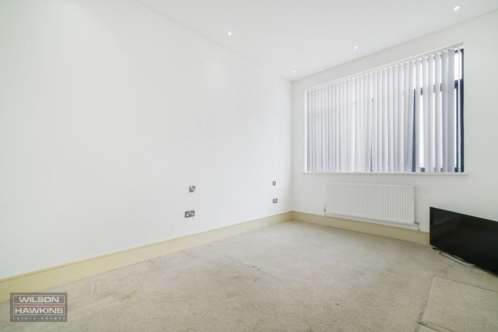 Flat 5, Time Building - Bnzdxs MAIDC39vs Omlr P.jpg