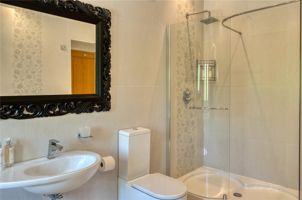 Master Ensuite