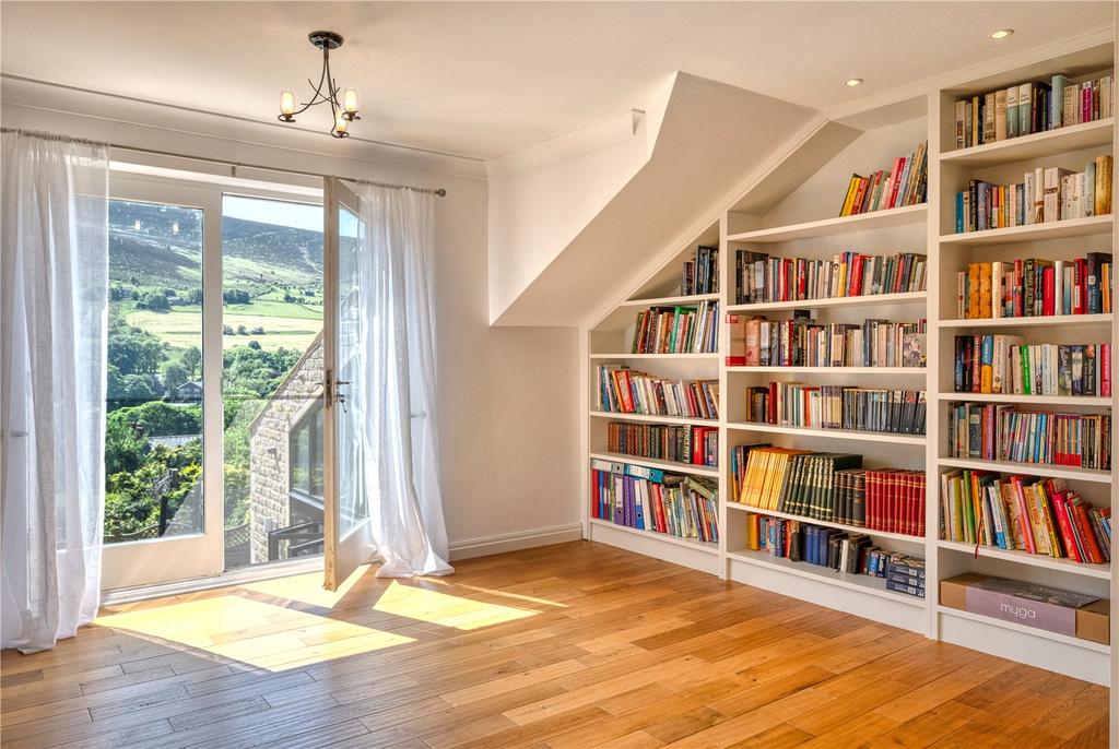 Bed 5 / Library
