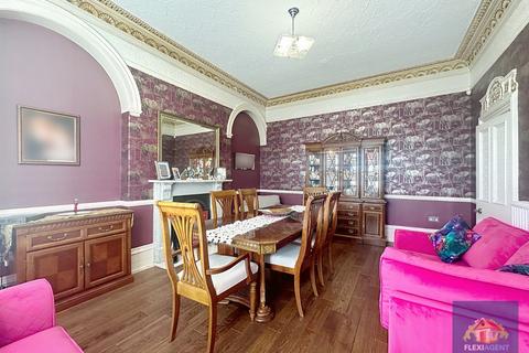 undefined, Scarisbrick New Road, Southport PR8