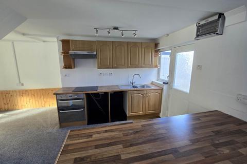 3 bedroom terraced house for sale, Goaman Road, Bideford