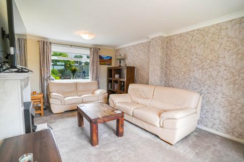 undefined, Crusader Crescent, Stewarton