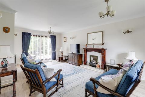 undefined, Hallfields, Edwalton NG12