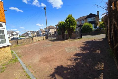 5 bedroom detached house to rent, Hawkswood Avenue, Bradford, BD9