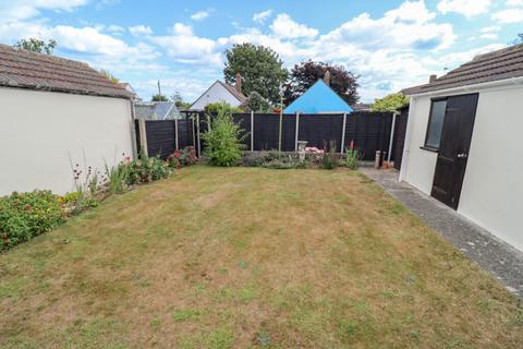 2 bedroom detached bungalow for sale, Oakwood Road, Hayling Island