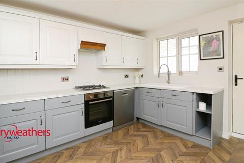 3 bedroom semi-detached house for sale, Cygnet Close, Brampton Bierlow, Rotherham