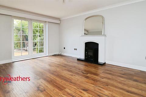 9 Cygnet Close, Brampton Bierlow, Rotherham, S63 6EY